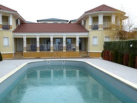Casa de vânzare 8 camere, în Mamaia