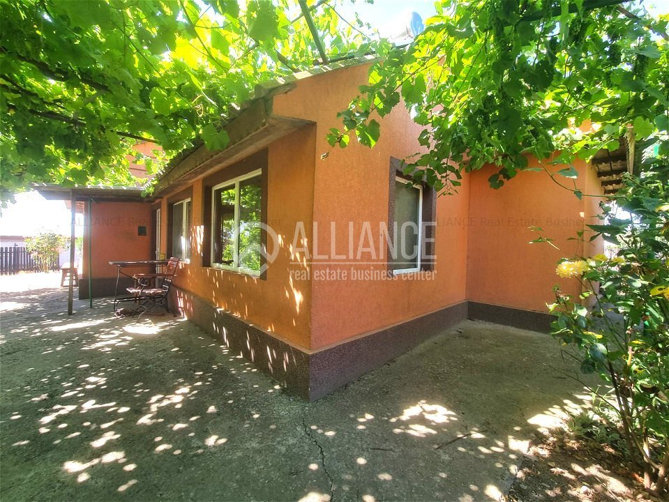 TUZLA - casa 4 camere , teren 795 mp