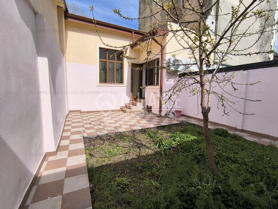 CENTRU TOMIS MALL- Spatiu de birouri la casa si curte proprie !