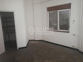 Vânzare spaţiu comercial