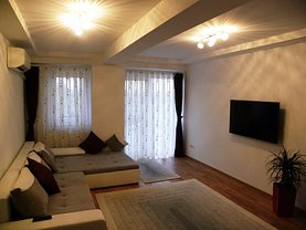 Apartament de vânzare 3 camere, în Oradea, zona Lotus