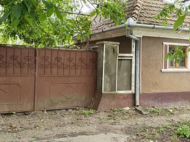 Casa de vânzare 4 camere, în Livada de Bihor