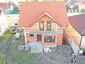 Casa de vânzare 4 camere, în Oradea, zona Est