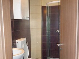 Casa de închiriat 3 camere, în Bucureşti, zona Berceni