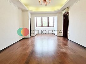 Apartament de vânzare 3 camere, în Bucuresti, zona Unirii