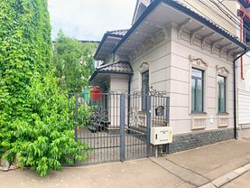 Casa de închiriat 6 camere, în Bucureşti, zona Victoriei