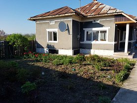 Casa de vânzare 5 camere, în Luica