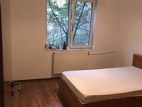Apartament de vânzare 3 camere, în Bucureşti, zona Lujerului