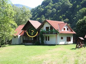 Casa de vânzare 6 camere, în Lotrioara