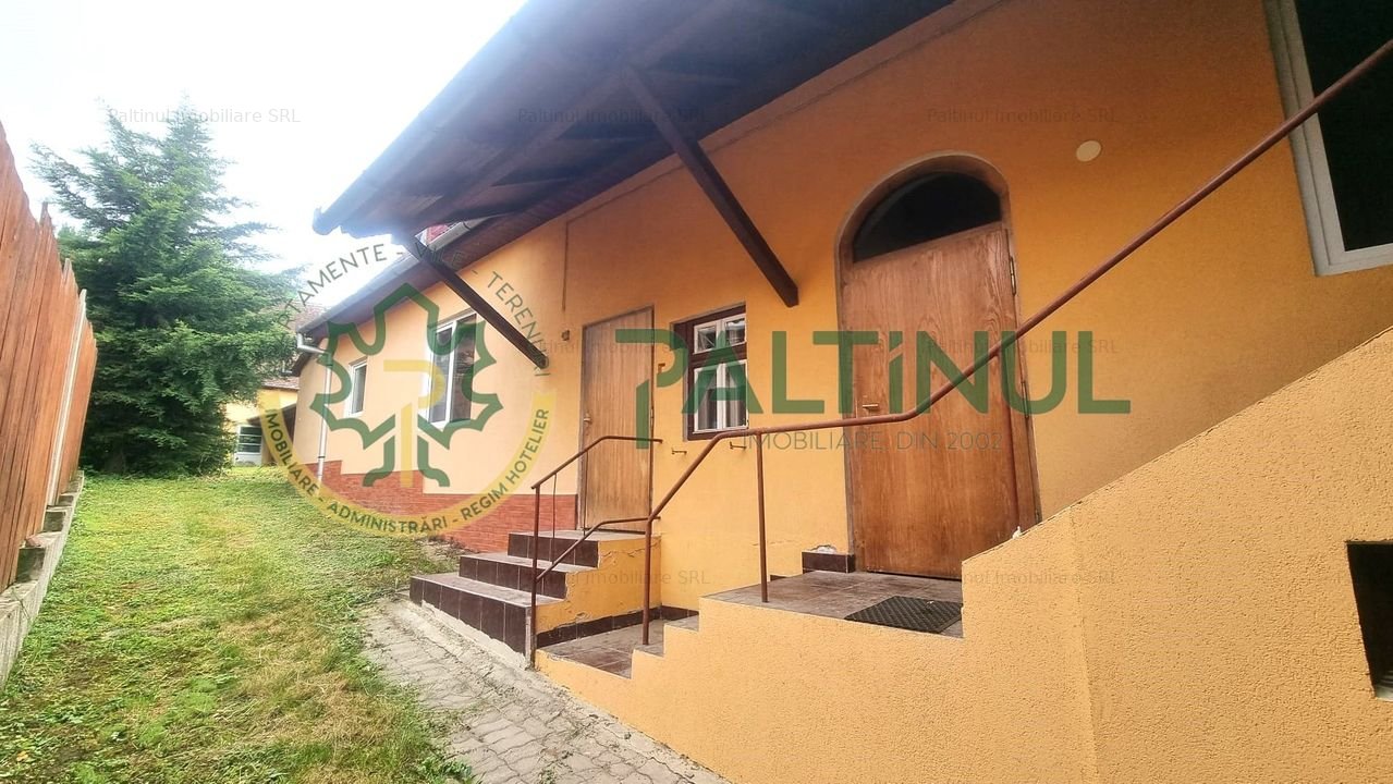 Casă de vânzare în Cisnădioara, curte mare şi vedere spre munte