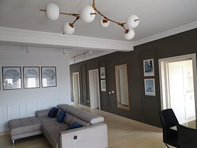 Casa de închiriat 5 camere, în Valea Adanca