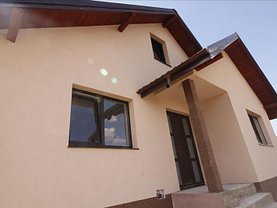 Casa de vânzare 3 camere, în Miroslava, zona Central