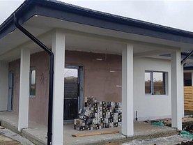 Casa de vânzare 4 camere, în Miroslava, zona Central