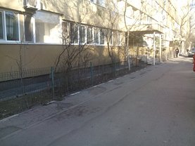 Apartament de vânzare 3 camere, în Bucuresti, zona Militari