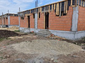 Casa de vânzare 4 camere, în Bragadiru, zona Central