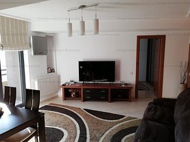 Apartament de vânzare 3 camere, în Bucuresti, zona Decebal