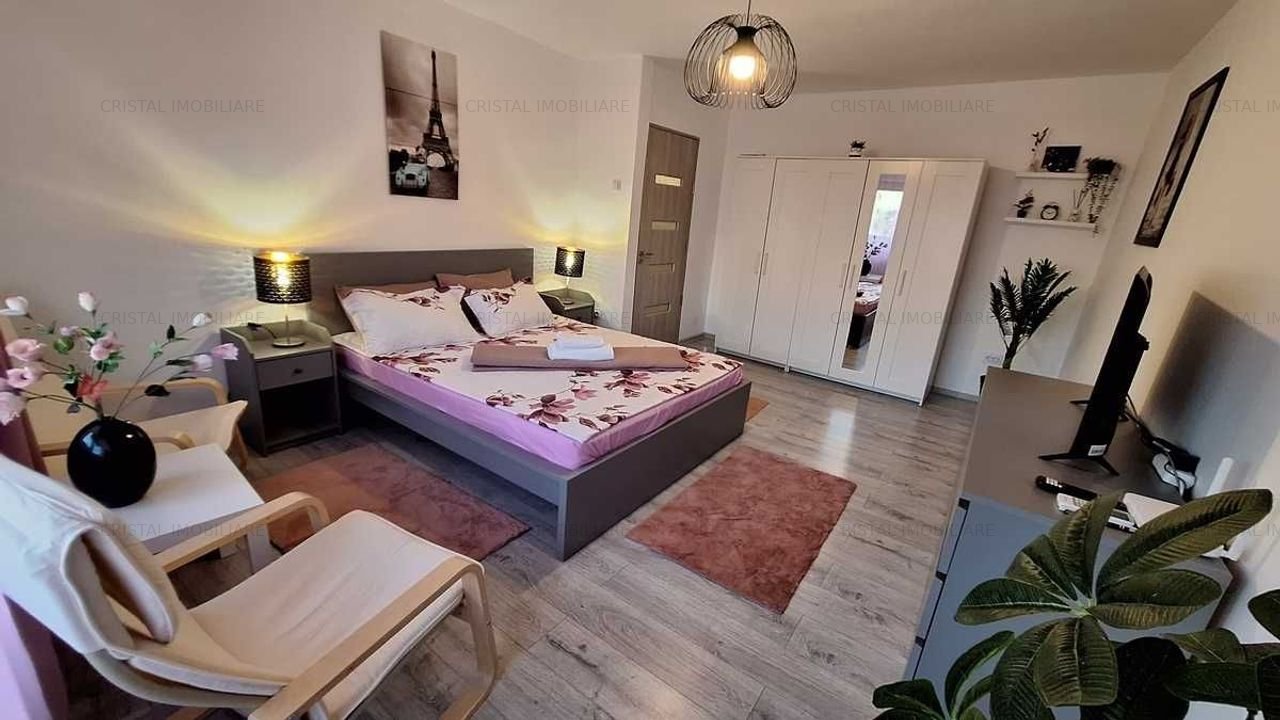 Inchiriez garsoniera zona Mall Vitan, boiler, aer conditionat