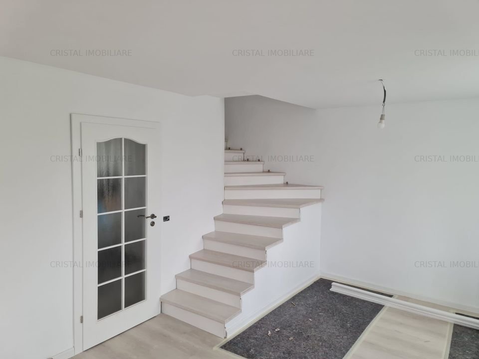 De vanzare Apartament 4 camere tip duplex Pacii, etajul 4 si 5