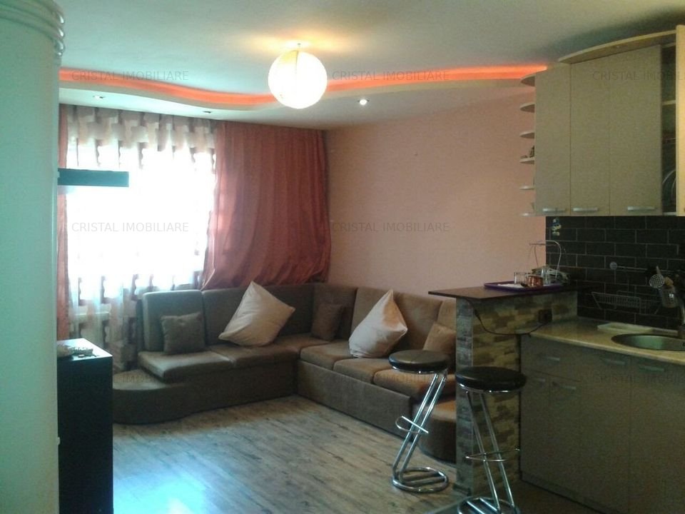 Inchiriez garsoniera, zona Piata Alba Iulia, centrala proprie, AC, petfriendly