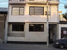 Casa de închiriat 8 camere, în Bucuresti, zona Parcul Carol