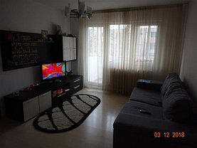 Apartament de vânzare 3 camere, în Brasov, zona Gemenii