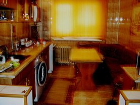 Apartament de vânzare 3 camere, în Bucuresti, zona Pantelimon
