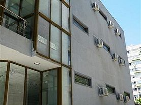 Închiriere spaţiu comercial