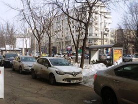 Închiriere spaţiu comercial