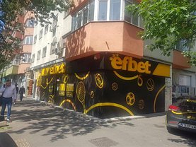 Vânzare spaţiu comercial