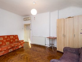 Apartament de vânzare 2 camere, în Bucuresti, zona Calea Calarasilor