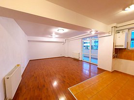Apartament de vânzare 3 camere, în Bucuresti, zona Titan