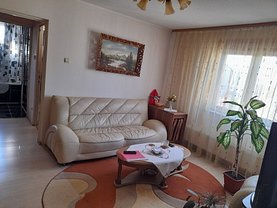 Apartament de vanzare 3 camere, în Bucuresti, zona Giurgiului