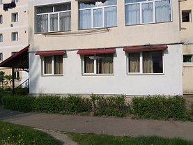 Apartament de vânzare 2 camere, în Curtea de Argeş, zona Central