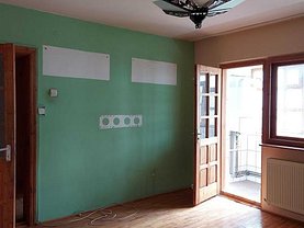 Apartament de vânzare 3 camere, în Piteşti, zona Găvana