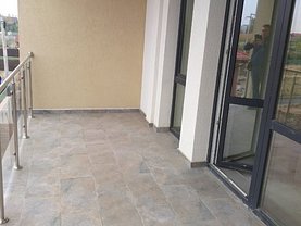 Apartament de vânzare 3 camere, în Otopeni, zona Odăi