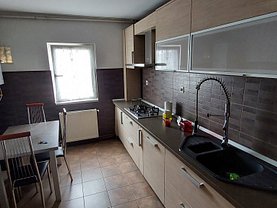 Apartament de vanzare sau de inchiriat 4 camere, în Timisoara, zona Cetatii