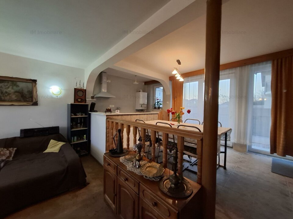 Sanandrei – Central – Casa  Individuala  4  Camere – Garaj – Beci – Teren