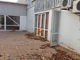 Vânzare spaţiu industrial