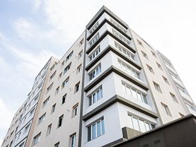 Vânzare spaţiu comercial