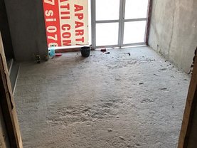 Vânzare spaţiu comercial