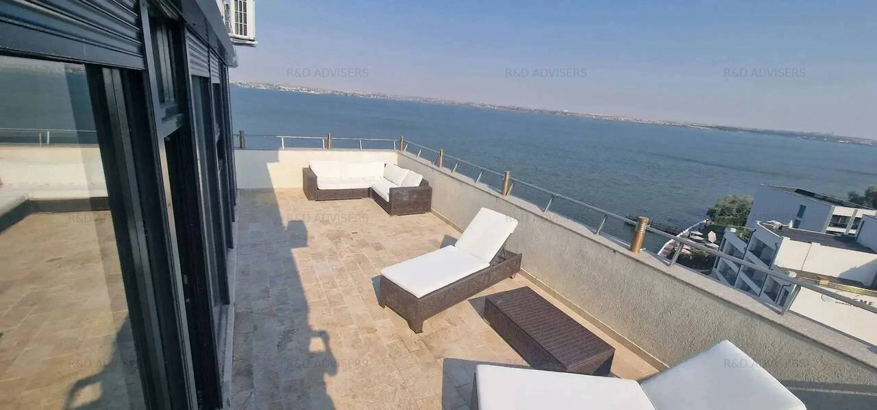 Penthouse in Mamaia Breathtaking Views of the Black Se