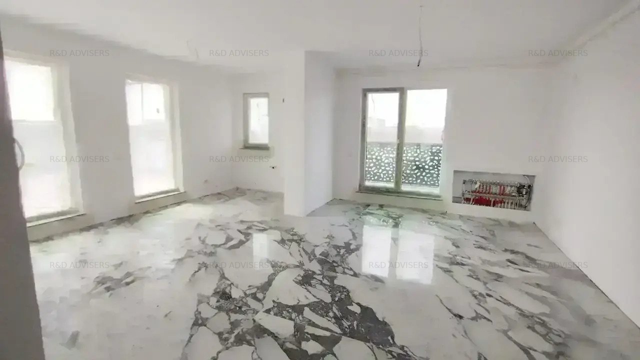Apartament 4 Camere De Vanzare Metrou 1 Decembrie 5 Minute| Comision 0