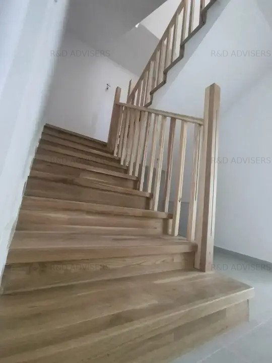 Casa 5 camere + mansarda izolatie cu vata bazaltica, Sector 3