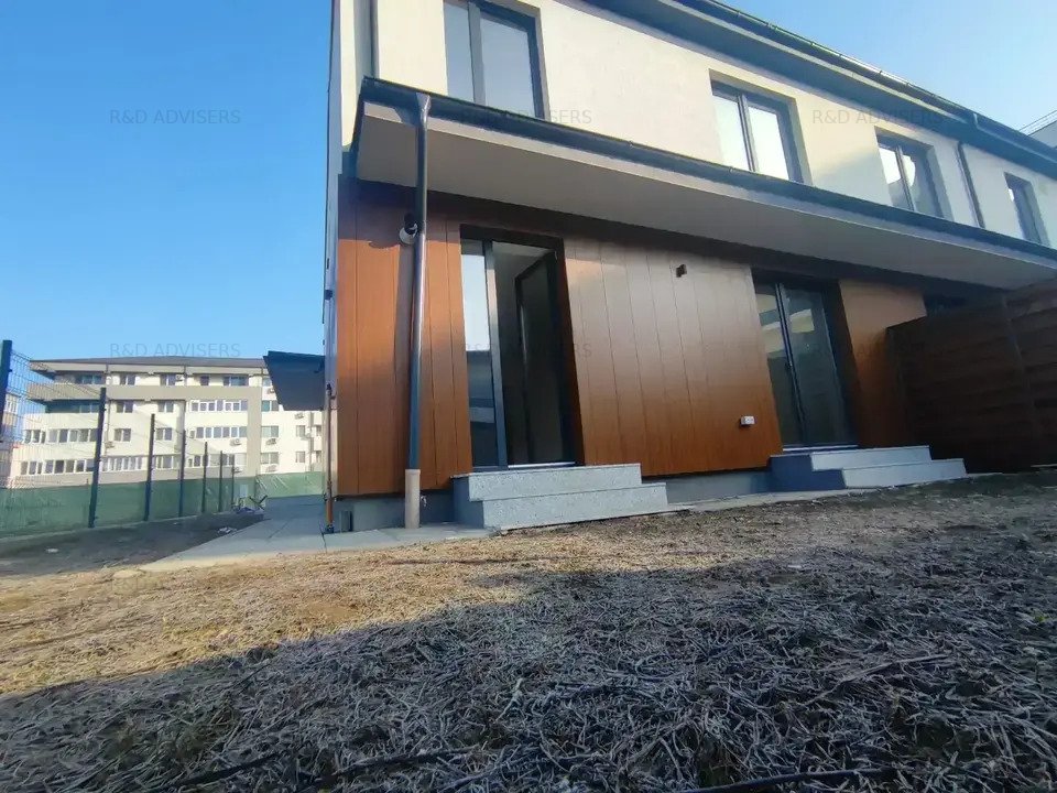 Casa 5 camere + mansarda izolatie cu vata bazaltica, Sector 3