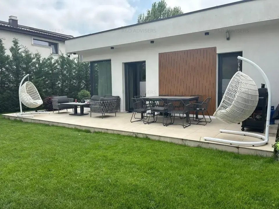 Erou Iancu Nicolae Casa 4 Camere 2 Locuri Parcare Mutare Imediata