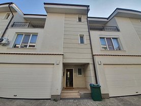 Casa de vânzare sau de închiriat 7 camere, în Voluntari, zona Central