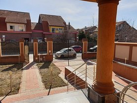 Casa de închiriat 10 camere, în Voluntari, zona Nord