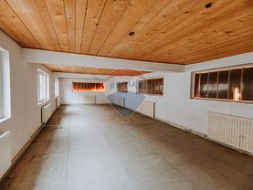 Vânzare spaţiu industrial
