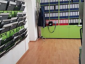 Vânzare spaţiu comercial