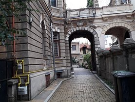 Apartament de vânzare 2 camere, în Bucuresti, zona Universitate
